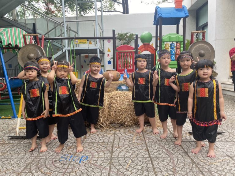 HOẠT ĐỘNG NGOẠI KHÓA