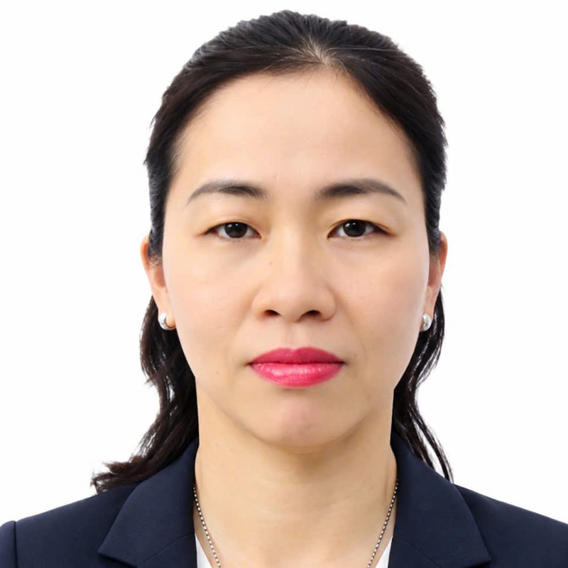 Cô Nguyễn Ngọc Huyền